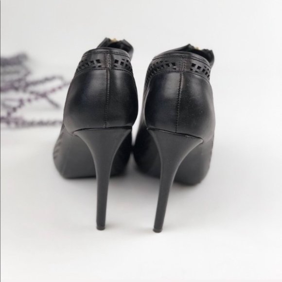 Steve Madden Mervv Black Peep Toe Booties - Picture 3 of 5